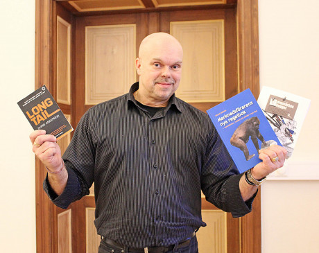 Joe Formgren p&aring; Precis Reklam utbildar i marknadsf&ouml;ring.